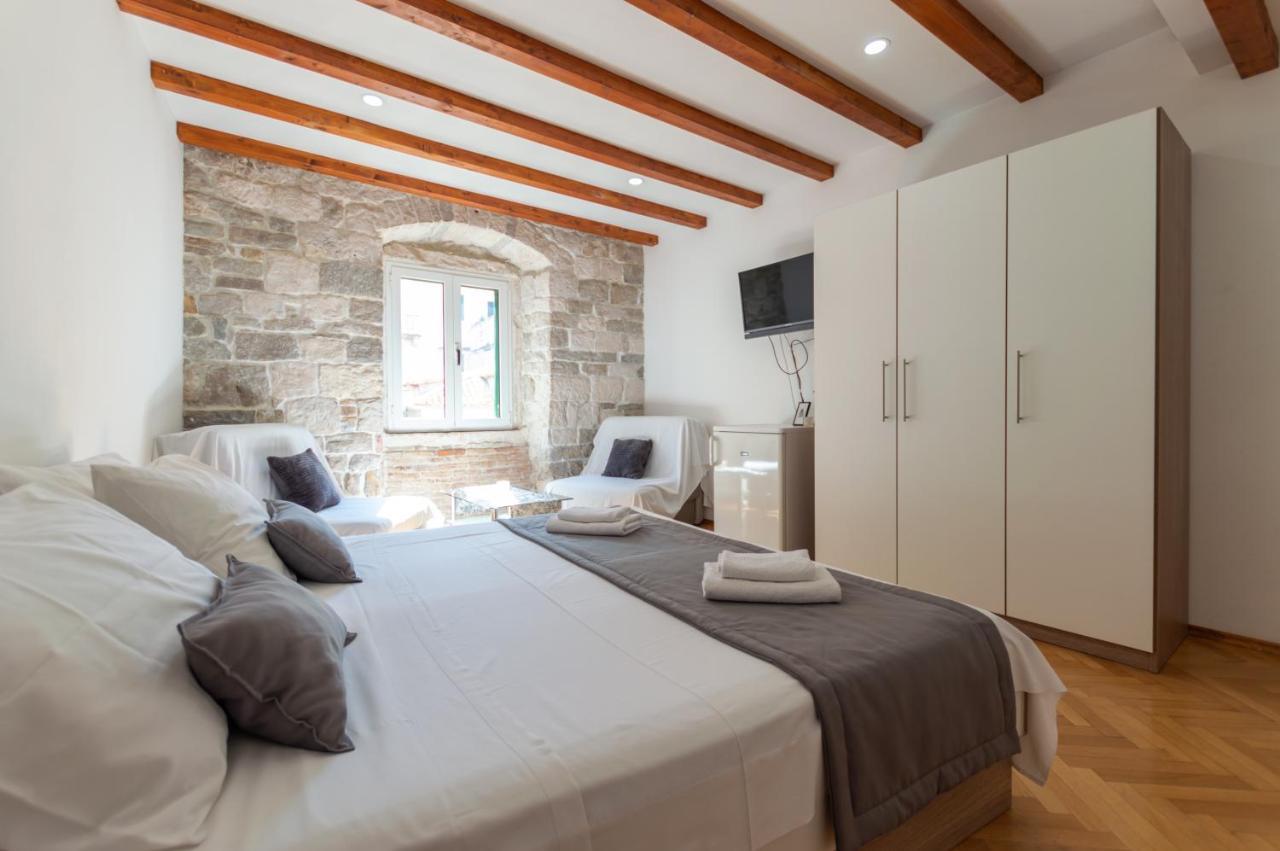 Camenno Apartments-The Heart Of Diocletian'S Palace-Open All Winter! Split Kültér fotó