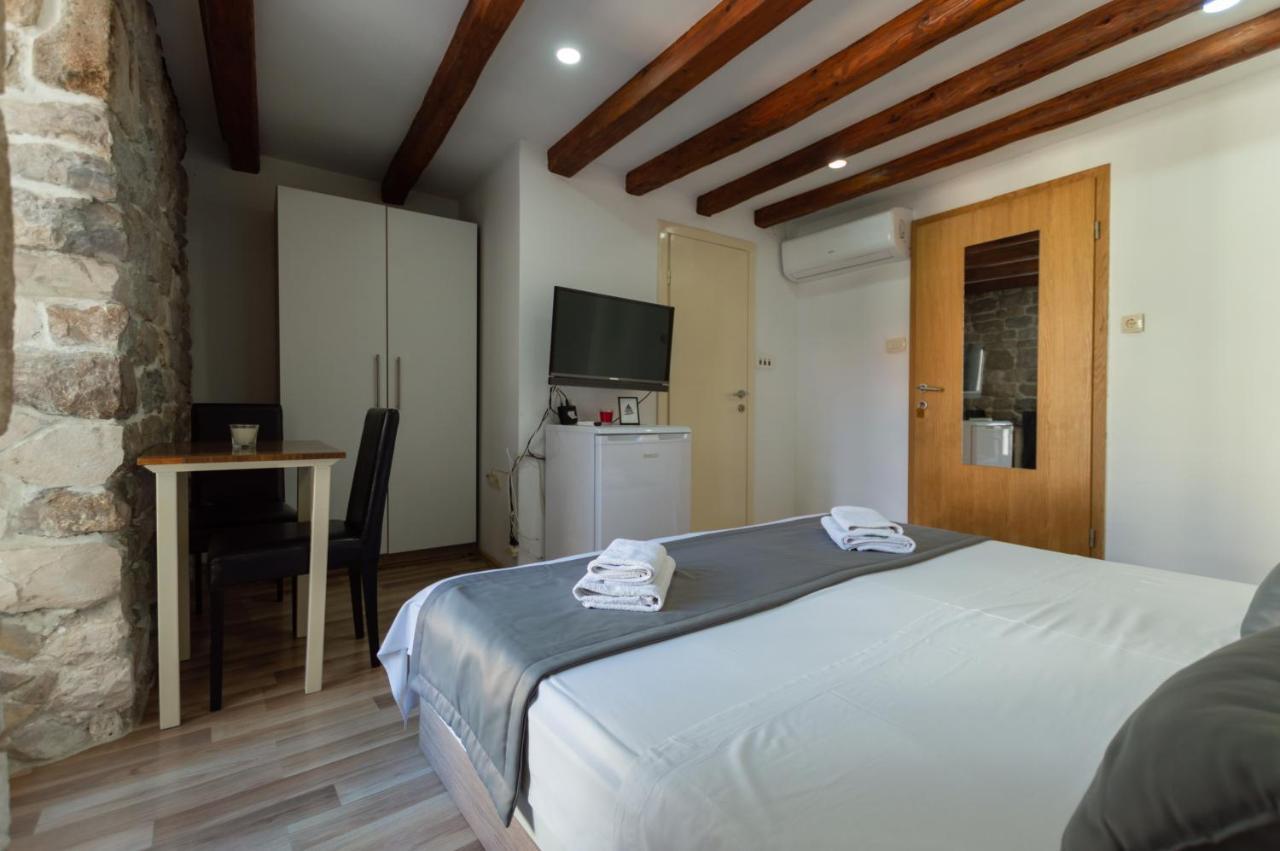 Camenno Apartments-The Heart Of Diocletian'S Palace-Open All Winter! Split Kültér fotó